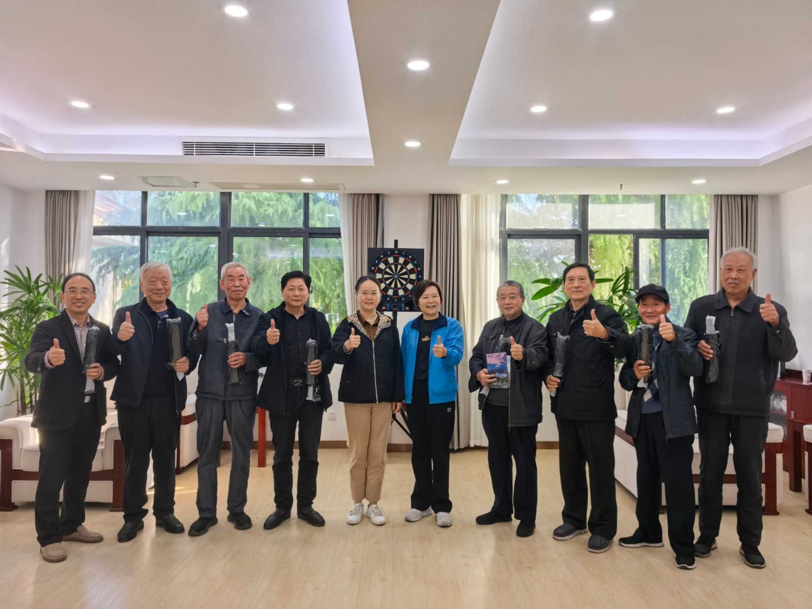 微信图片_20251114101912_27_195.jpg 微信图片_20251114101912_27_195.jpg